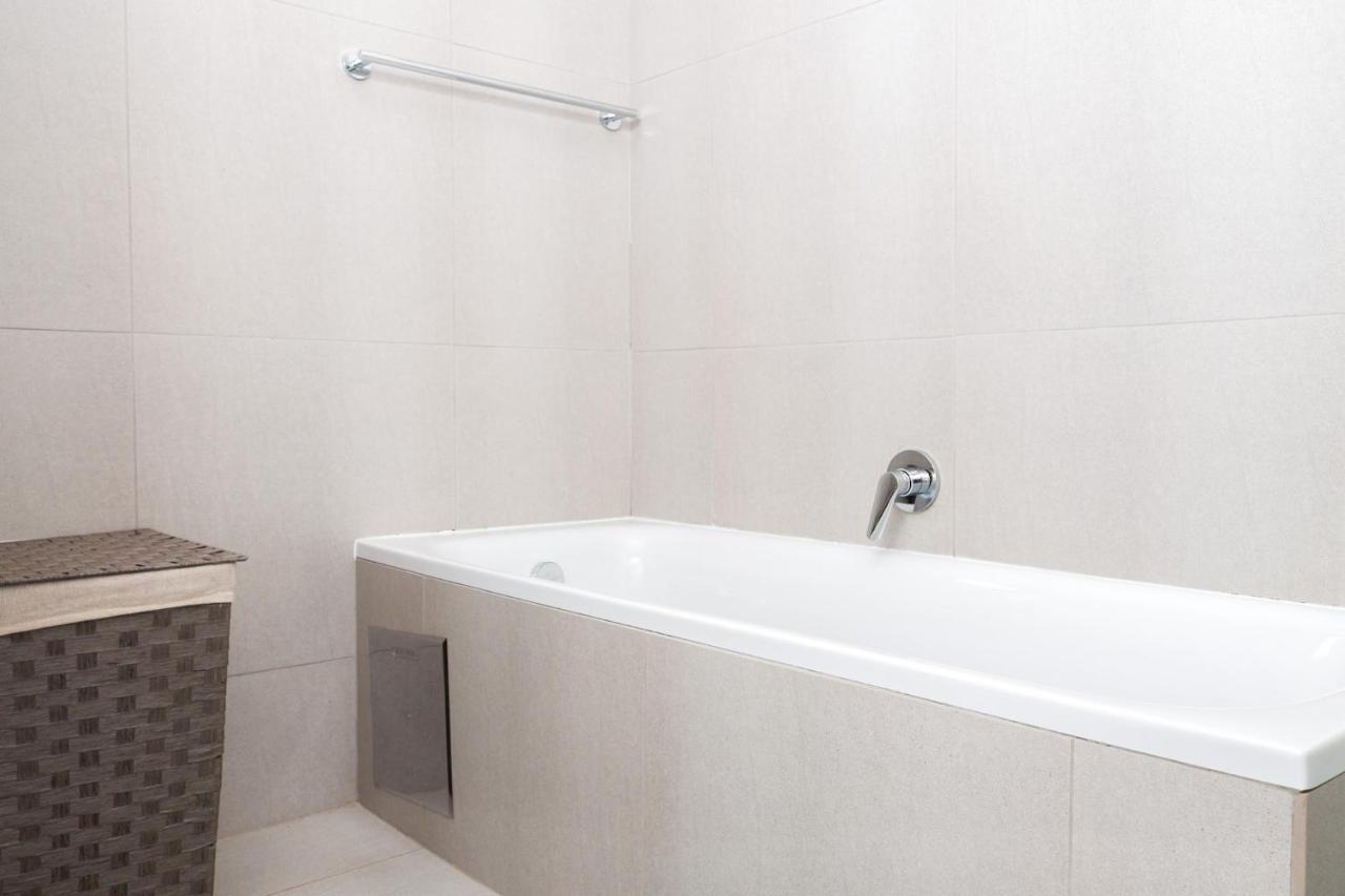 Fumo House Lifestyle Apartments Midrand Extérieur photo