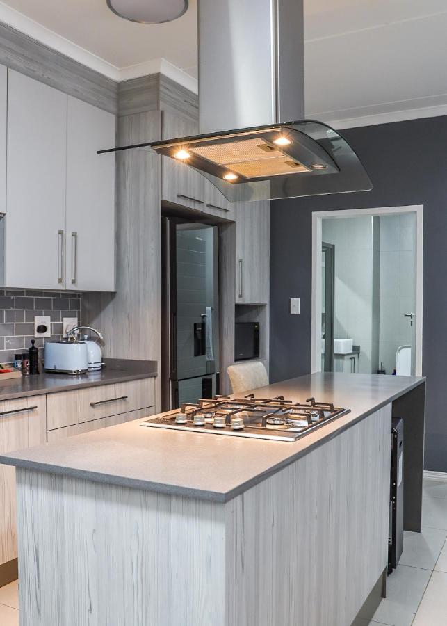 Fumo House Lifestyle Apartments Midrand Extérieur photo