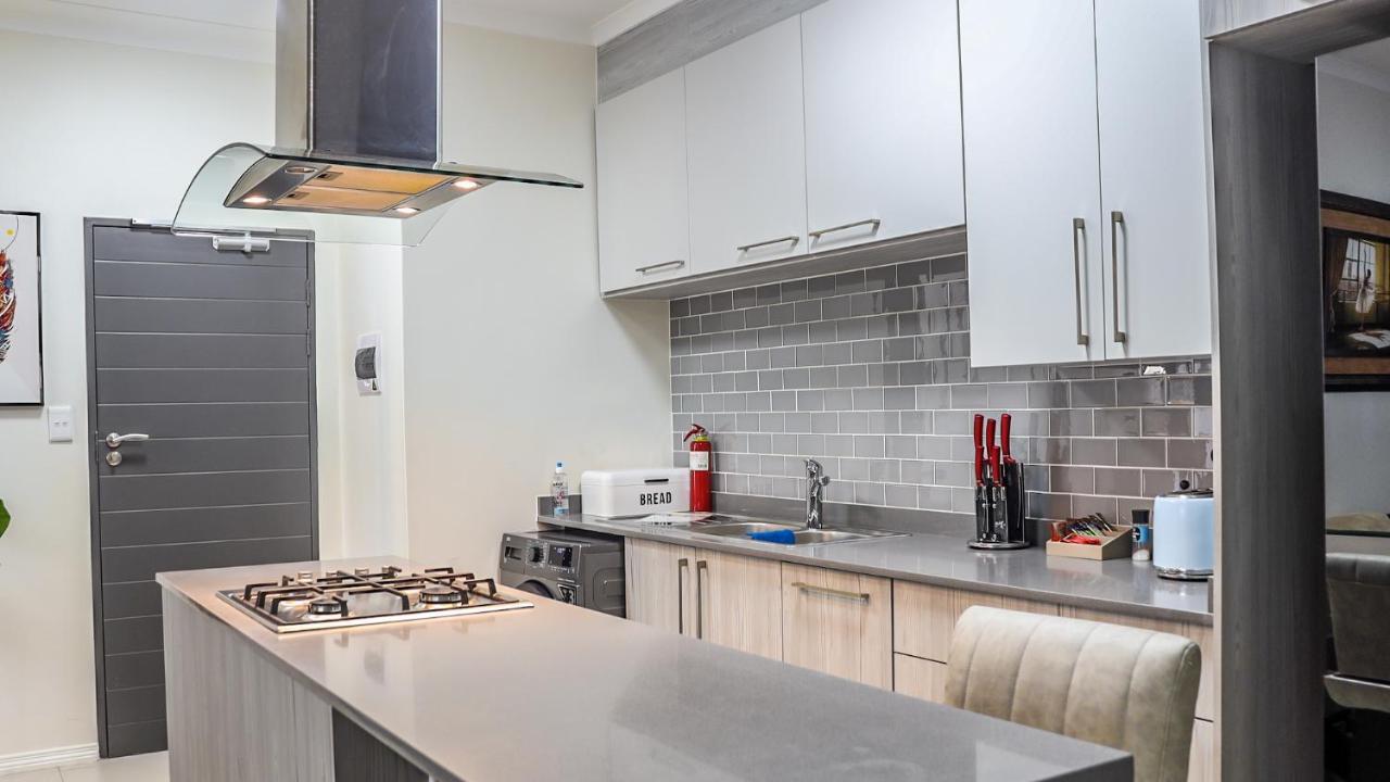 Fumo House Lifestyle Apartments Midrand Extérieur photo