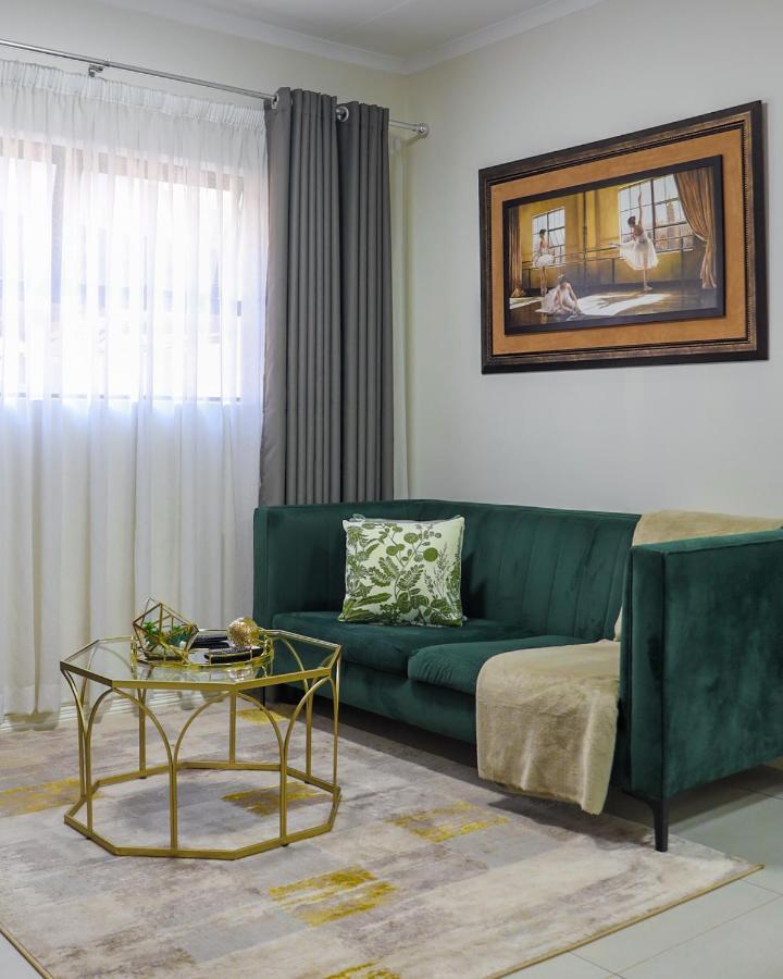 Fumo House Lifestyle Apartments Midrand Extérieur photo
